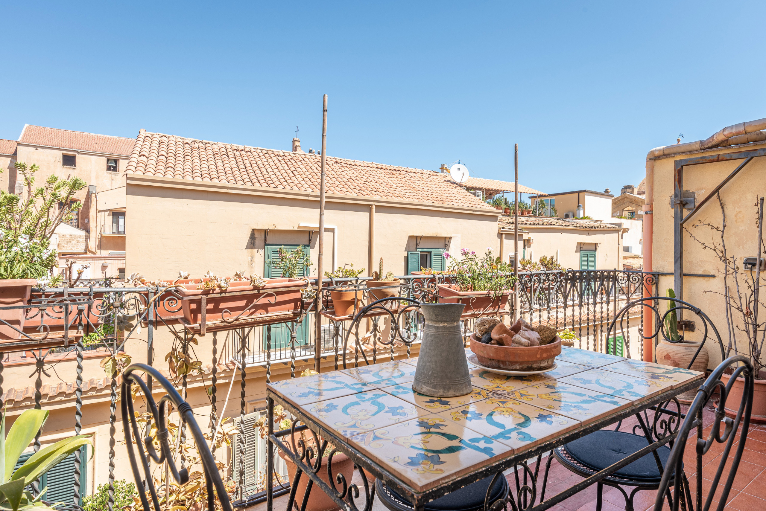 Santa Teresa Apartment with Terrace Wonderfulitaly.eu